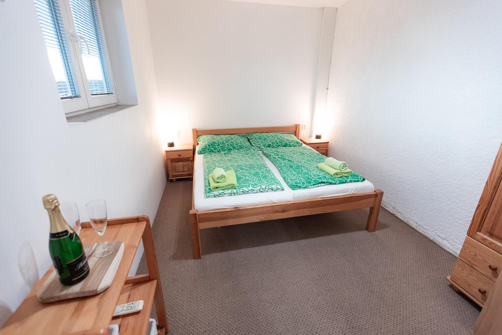 Hotel Rozkos Česká Skalice Zimmer foto